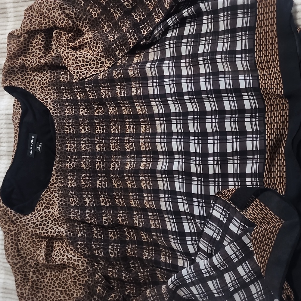 I.N. Studio Black Top